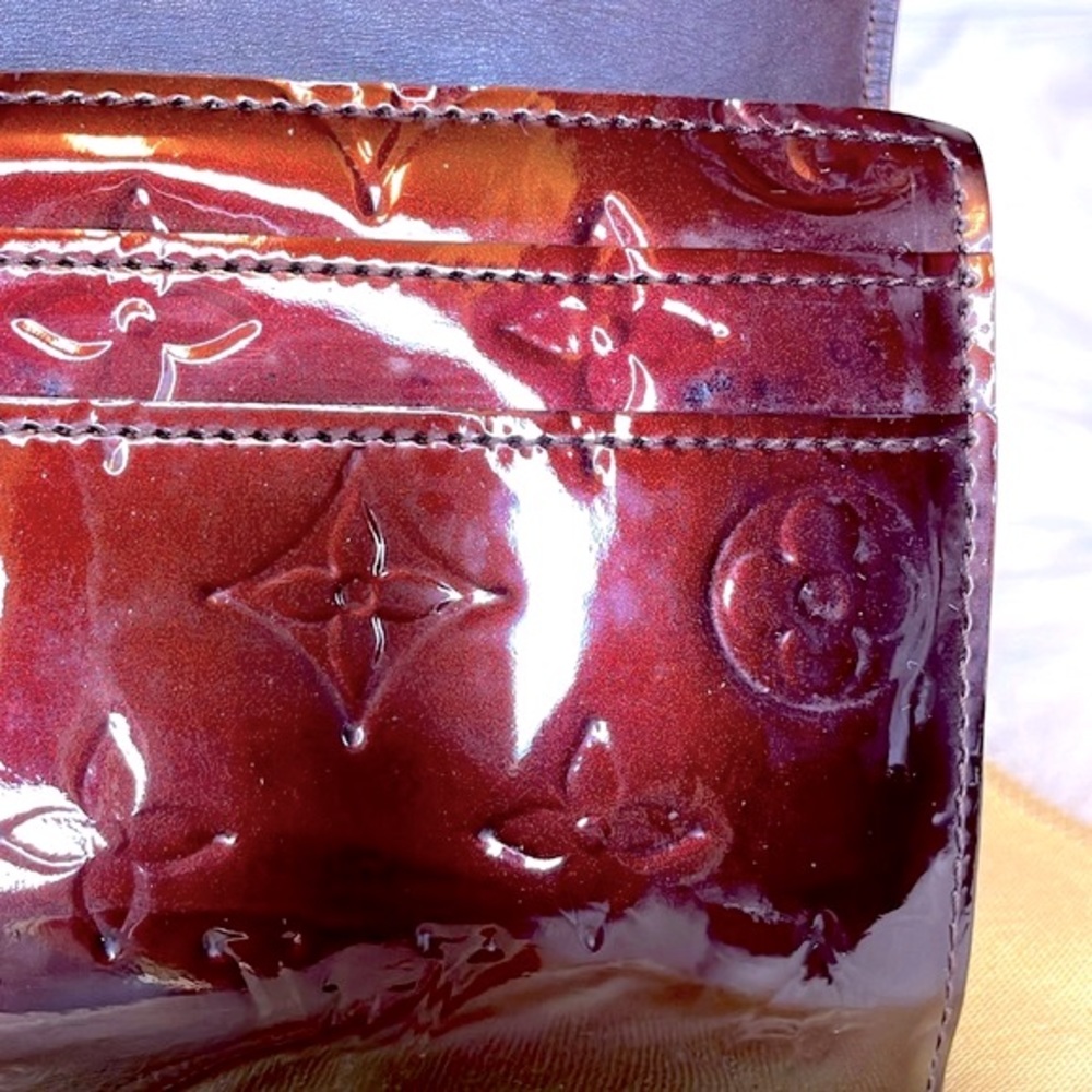Louis Vuitton Amarante Vernis Sarah Wallet - Picture 13 of 16